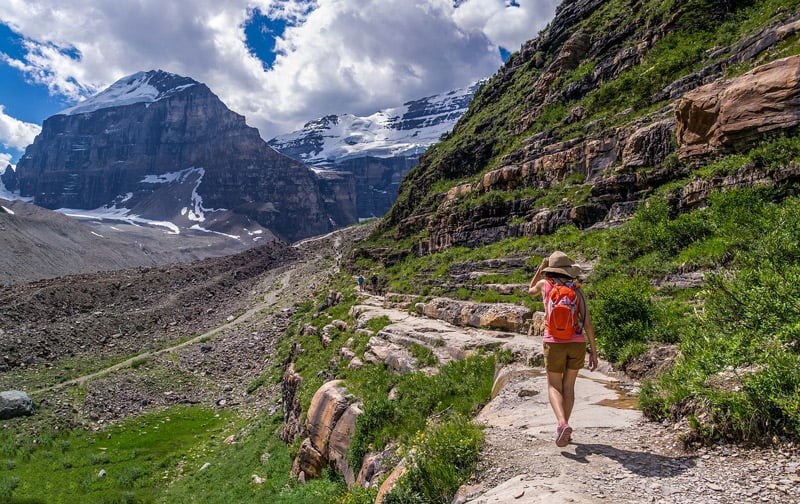 Along the trail to the Plain of Six Glaciers