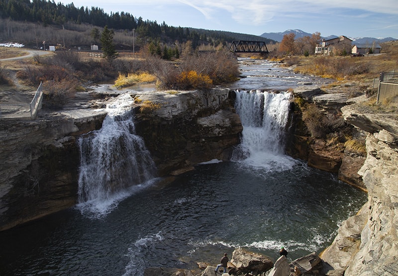 alberta tourist attractions summer