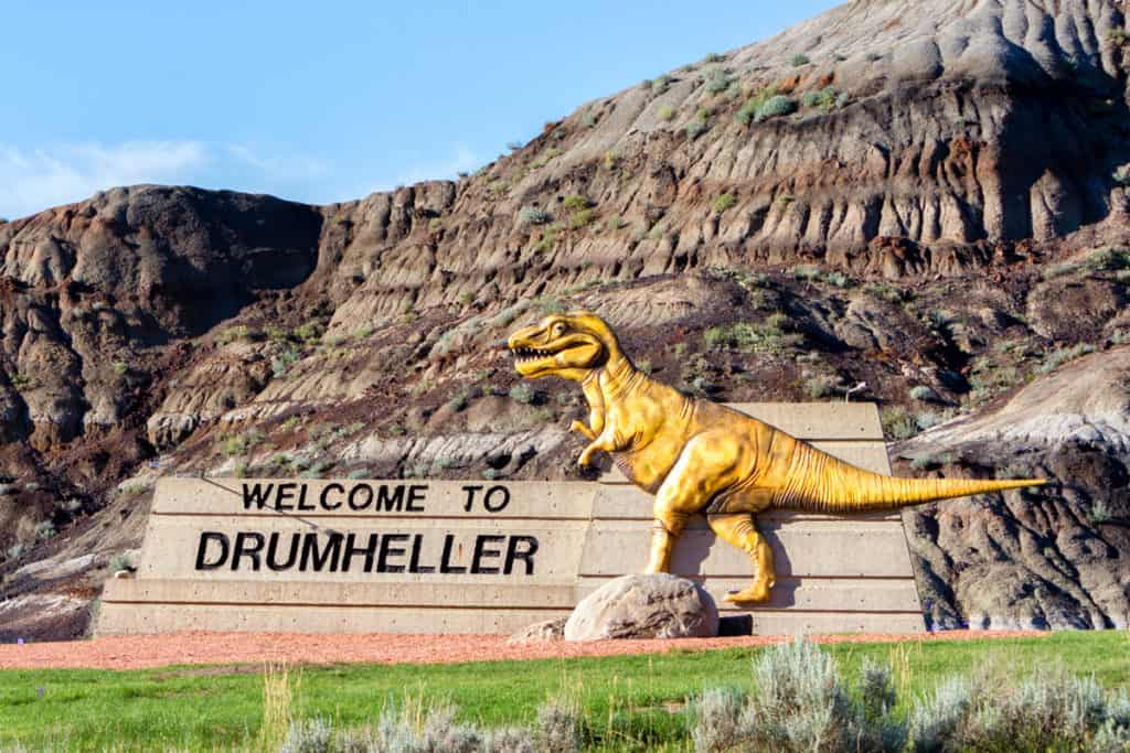 Welcome to Drumheller dinosaur sign.