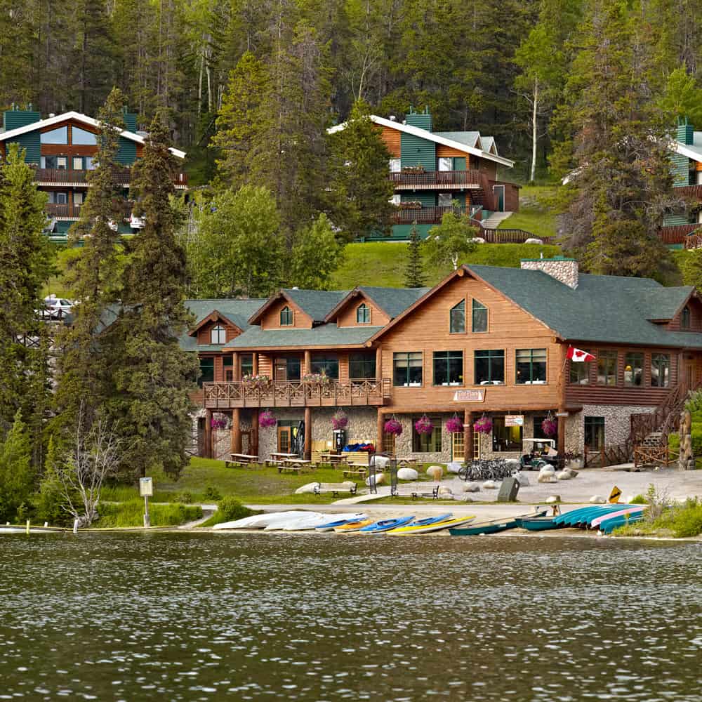 Pyramid Lake Resort