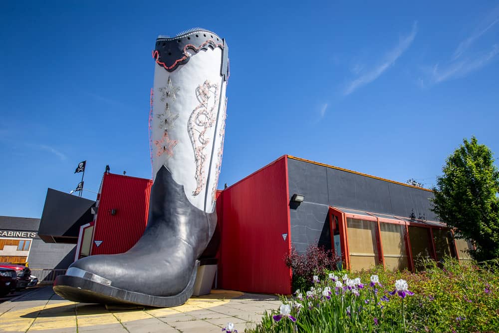 Giant Cowboy Boot in Edmonton, Alberta