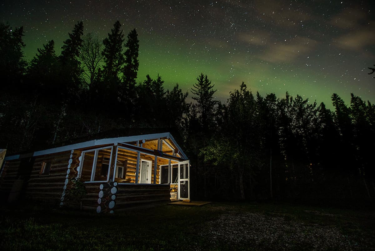 22 of the COOLEST Cabins in Alberta (for 2024)