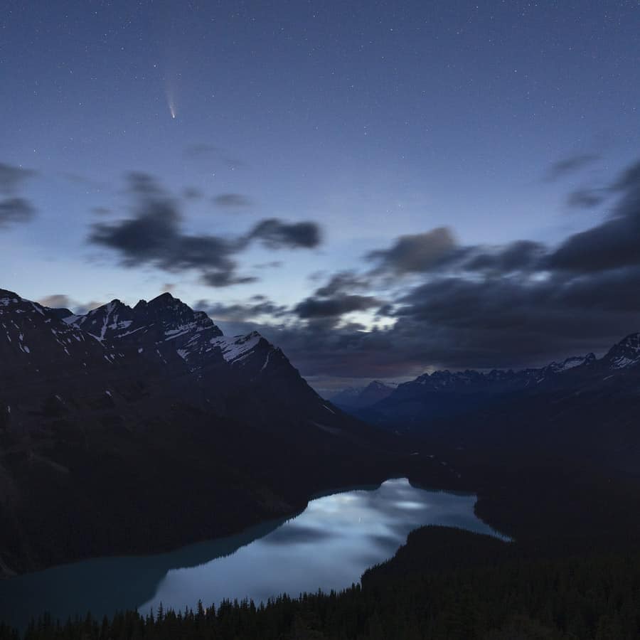 Peyto Lake and Neowise Comet