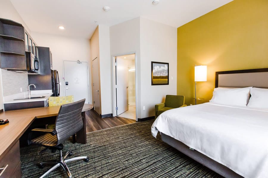 Candlewood Suites Hotel West Edmonton