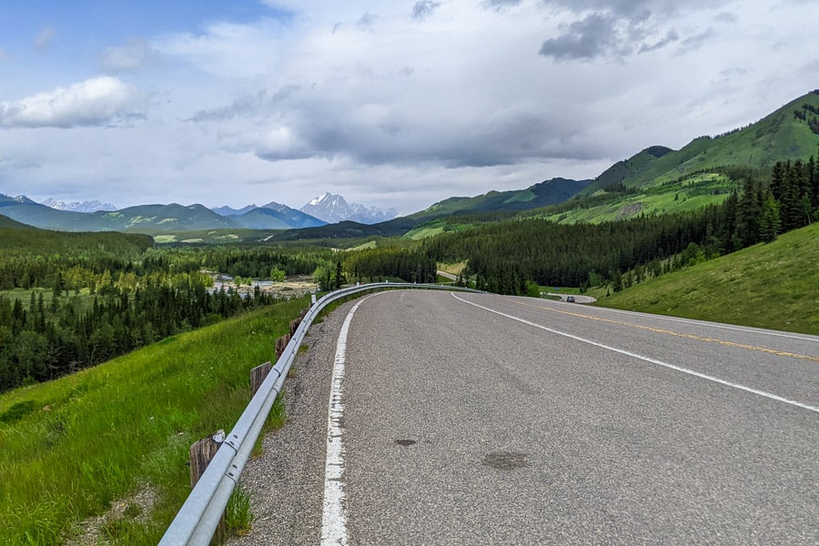 Driving the scenic route to Kananaskis