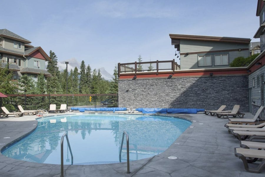 The heated outdoor pool at Lodges at Canmore