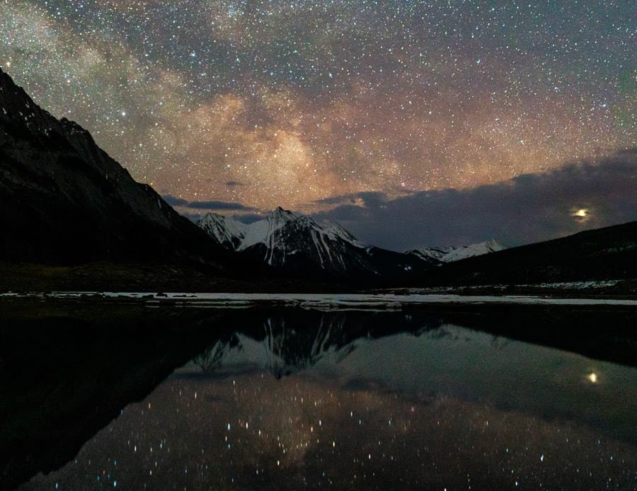 Seeing stars in Jasper National Park's Dark Sky Preserve