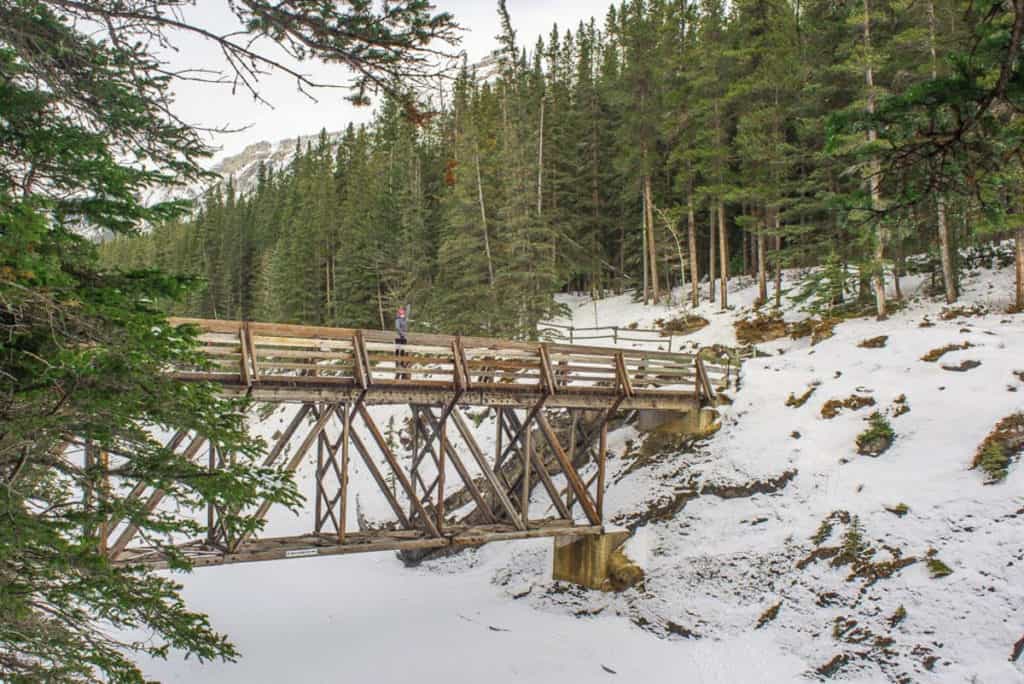 Hiking to the Stewart Canyon Bridge