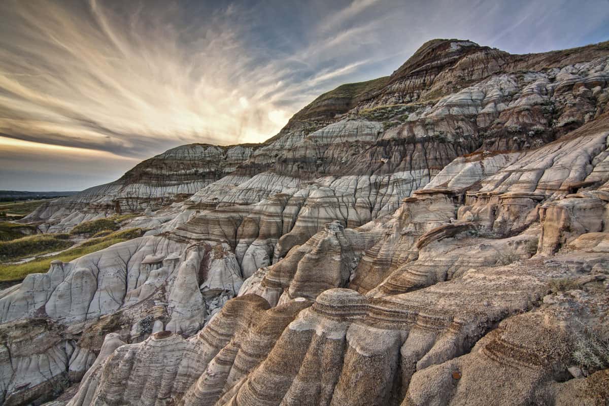 dinosaur tour alberta