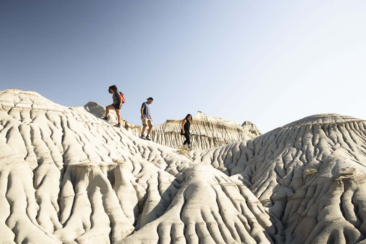 Explorers in Dinosaur Provincial Park