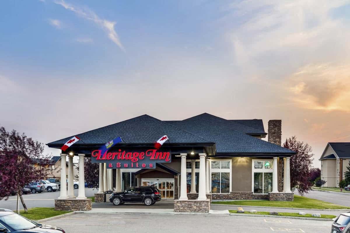 Heritage Inn and Suites Brooks