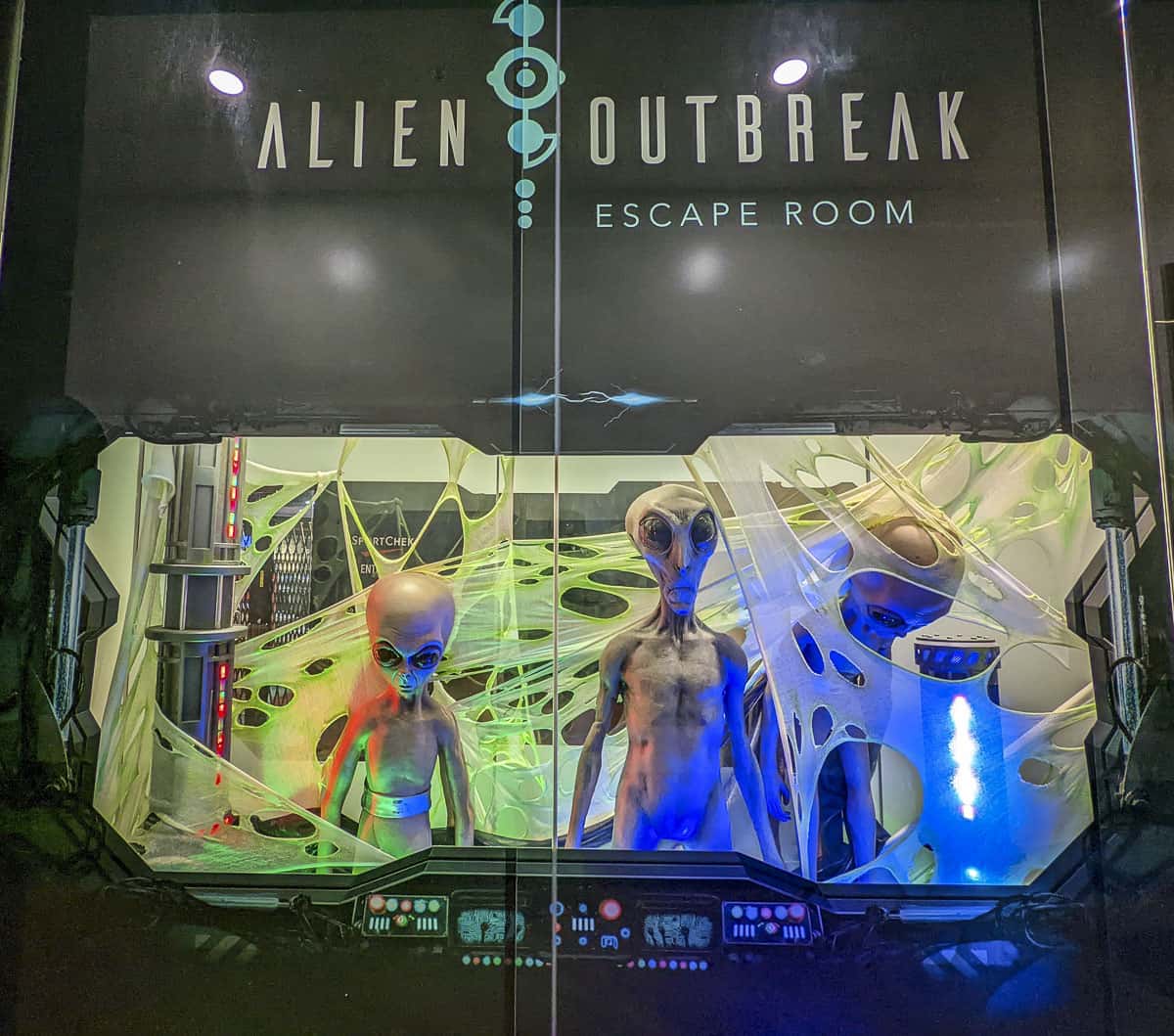 Alien Outbreak Escape Room West Edmonton Mall
