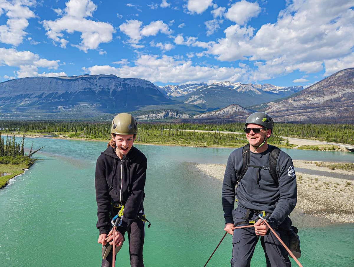 jasper bus tours