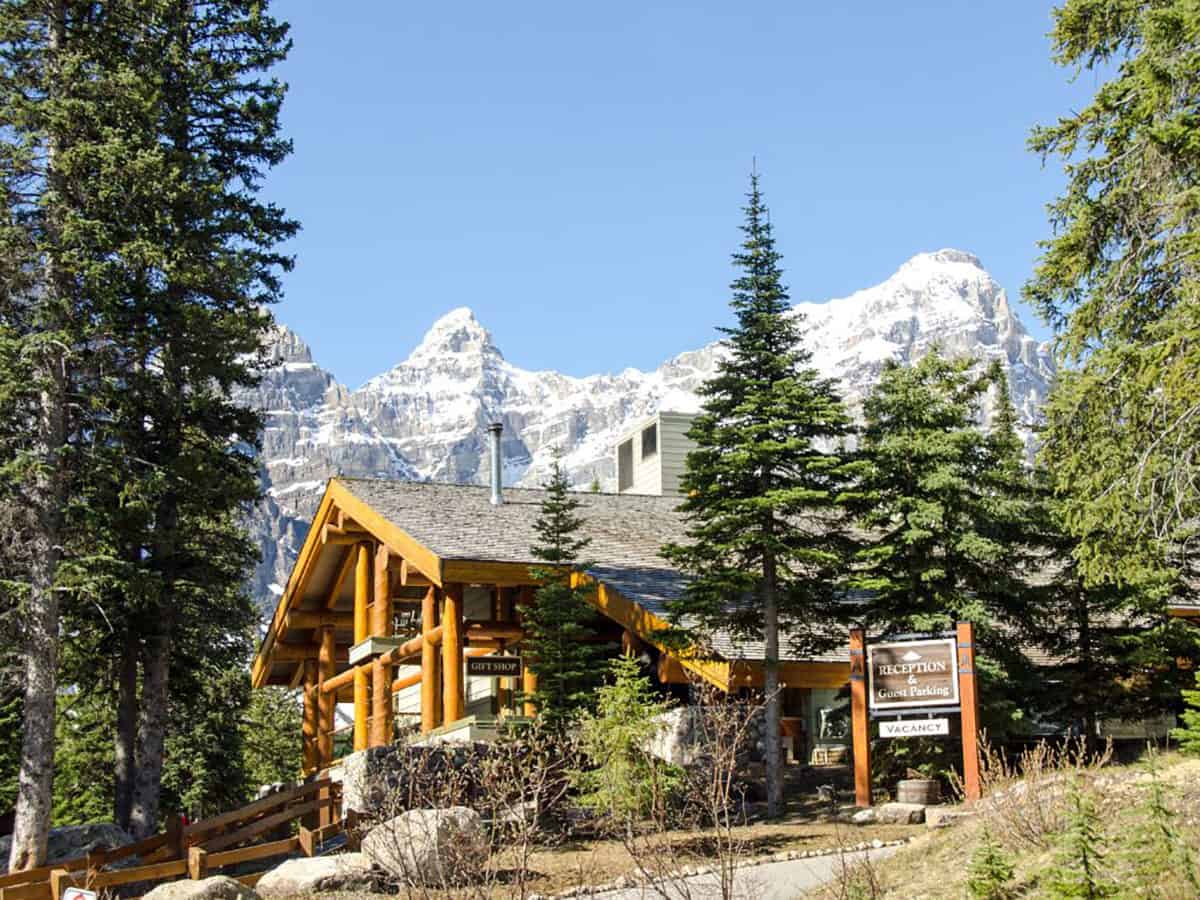 Moraine Lake Lodge