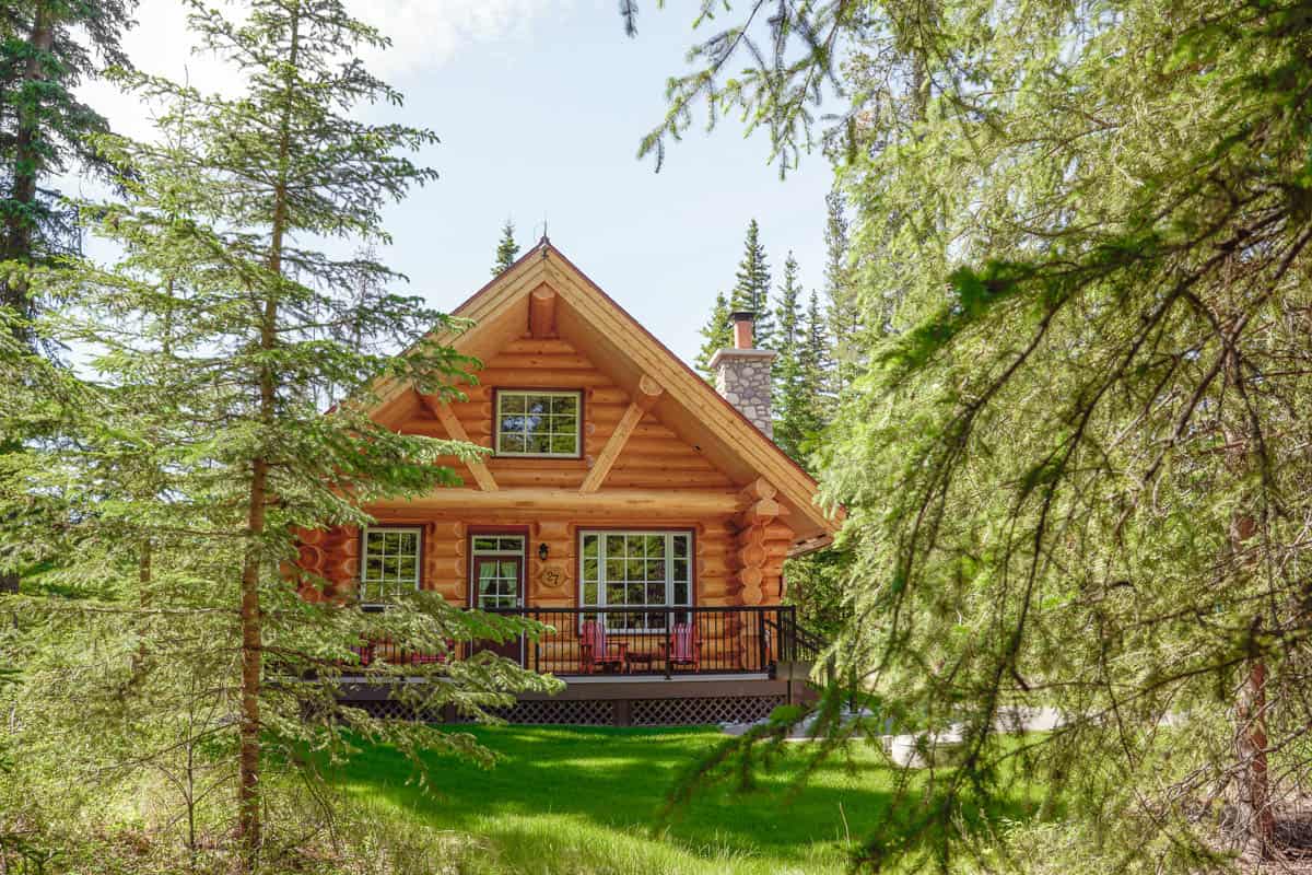 4 cozy winter cabins to rent in Jasper