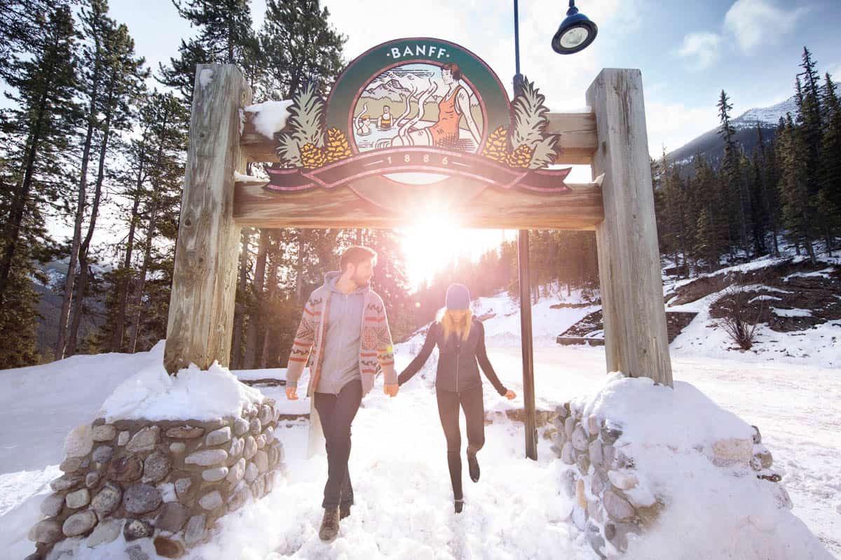 Complete Guide to the Banff Upper Hot Springs, entrance holding hands
