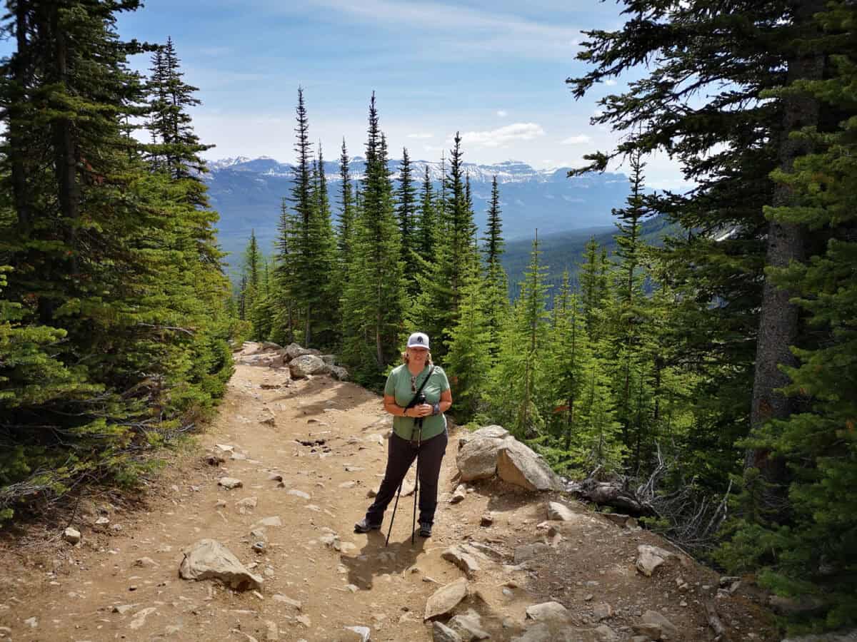 Dalene on the trail up to the Lake Agnes Tea House