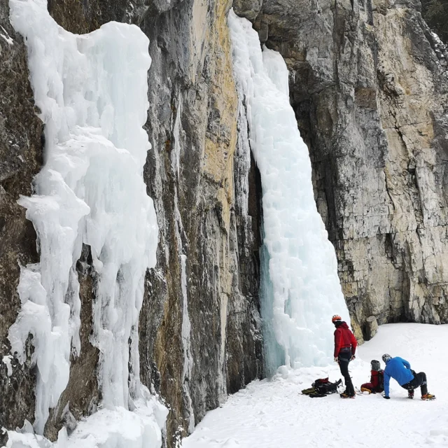 We're ready for ❄️🌨❄️!

This in-between season is so meh. Bring on winter and these beautiful scenes!

#RoadTripAlberta #GrottoCanyon #CanmoreKananaskis #ExploreAlberta